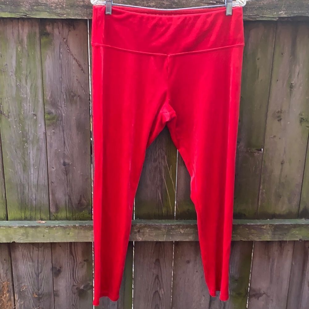 Time and Tru red velour leggings sz. XL